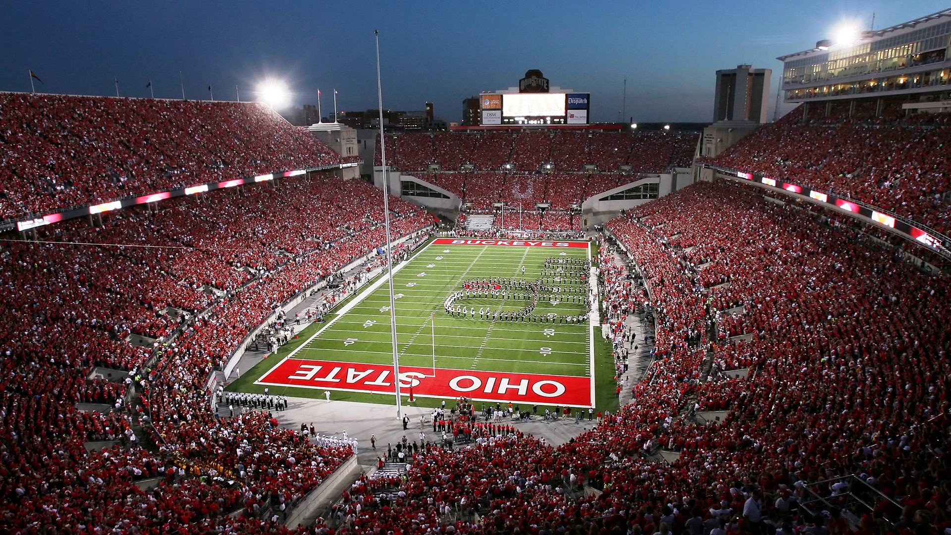 九游体育-楚阿梅尼的指挥艺术，威尔士与多特蒙德之战中的节奏交响曲